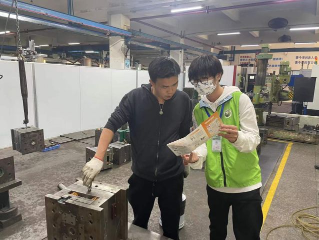 三鄉(xiāng)鎮(zhèn)開展“勤勞致富，遠(yuǎn)離毒品”禁毒宣傳活動(dòng)照片4.jpg