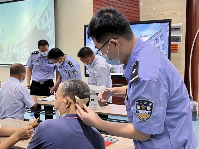 三鄉(xiāng)鎮(zhèn)開展“加強校車駕駛員毒檢，為師生安全出行護航”宣傳活動圖片1.jpg